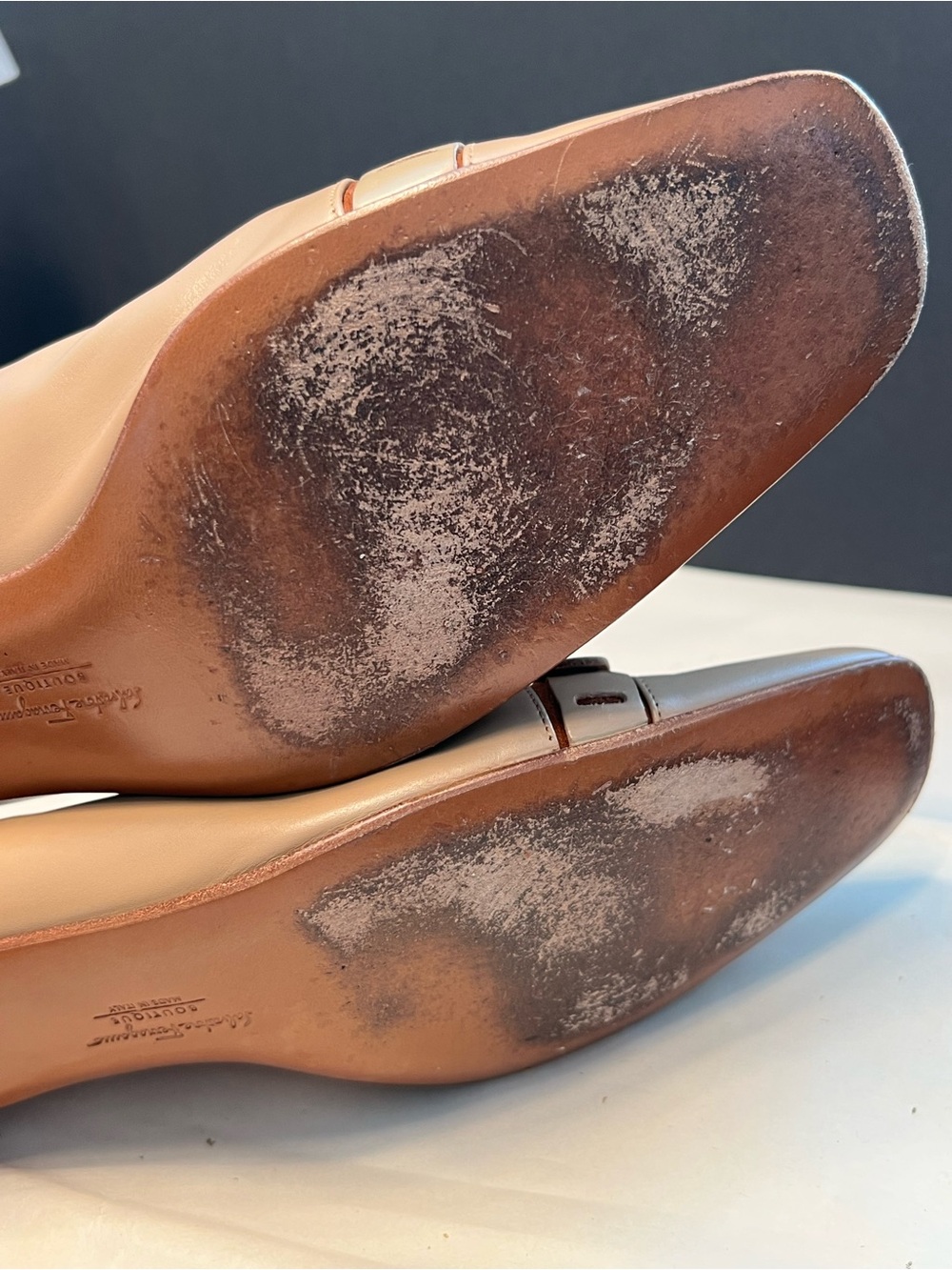 Salvatore Ferragamo Vintage Beige Leather Buckle Pumps - Picture 8 of 12